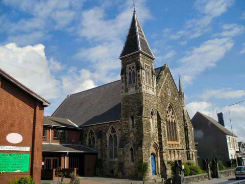 2006 exterior of St. Andrew's Church